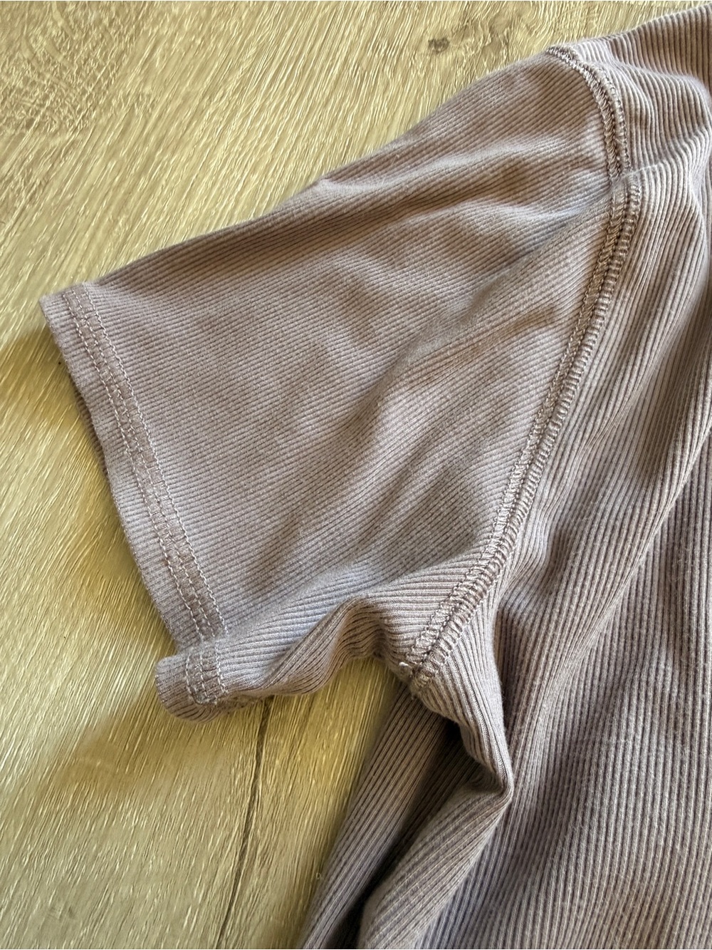 Vuori Womens Gray Short Sleeve Shirt - Picture 7 of 8